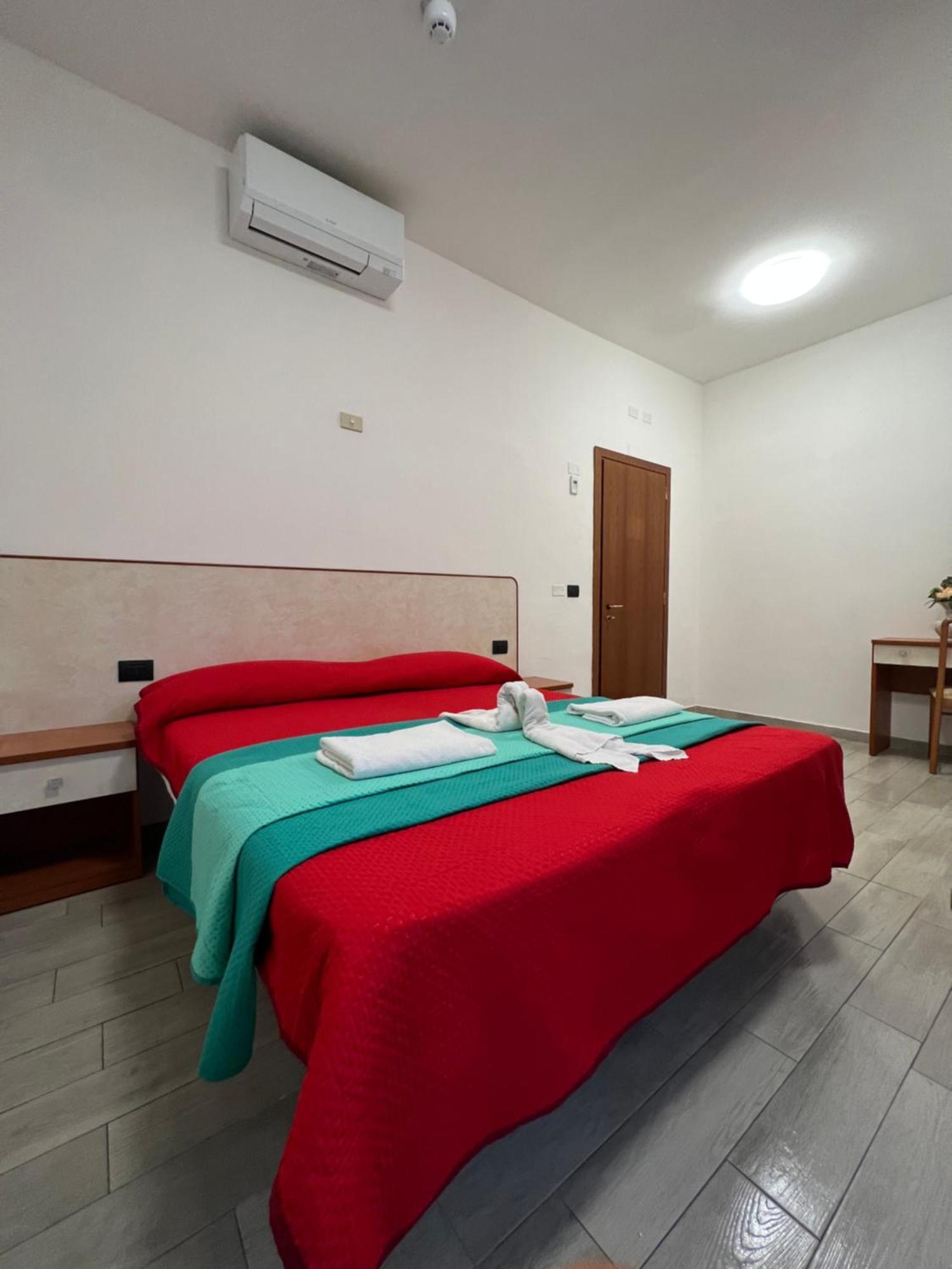 Hotel Miro Rimini Exterior photo